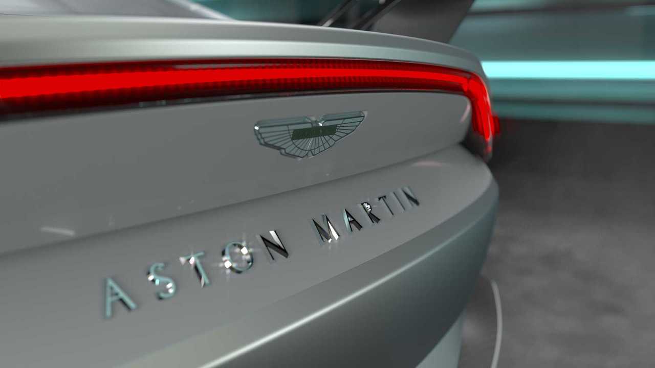 Aston Martin V12 Vantage 2022