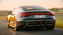 Audi RS e-tron GT performance (2024)