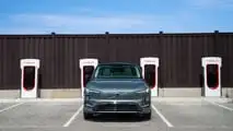 Volvo carga en Tesla Superchargers