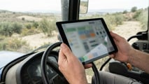 Quali accessori smart scegliere per rendere un trattore più efficiente?