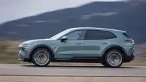 Porsche Cayenne Turbo Electric (2026) in Mysticgrünmetallic: Das Exterieur