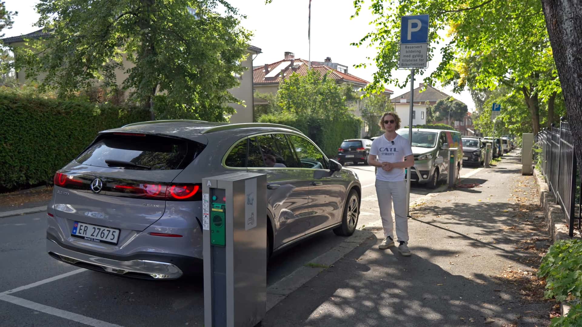 Oslo: La Capital del Vehículo Eléctrico que Prioriza la Carga Lenta y Constante
