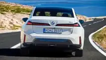 بي إم دبليو i3 50 xDrive (2026) الإصدار الأول