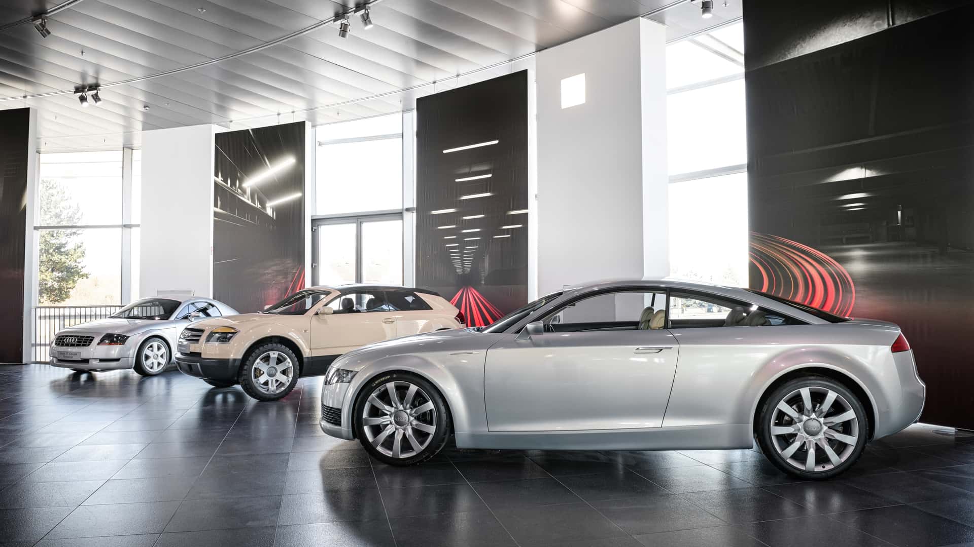 https://cdn.motor1.com/images/mgl/MkgZW6/s1/audi-nuvolari-quattro-2003.jpg