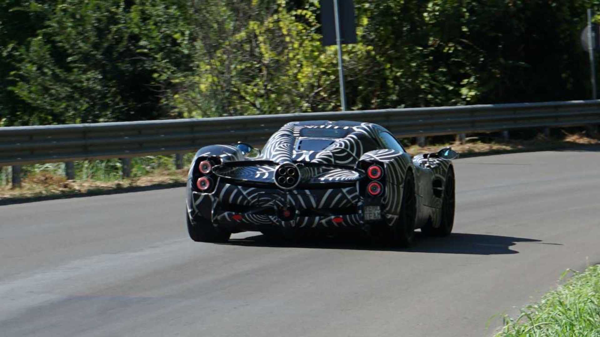 pagani-c10-spy-photo.jpg
