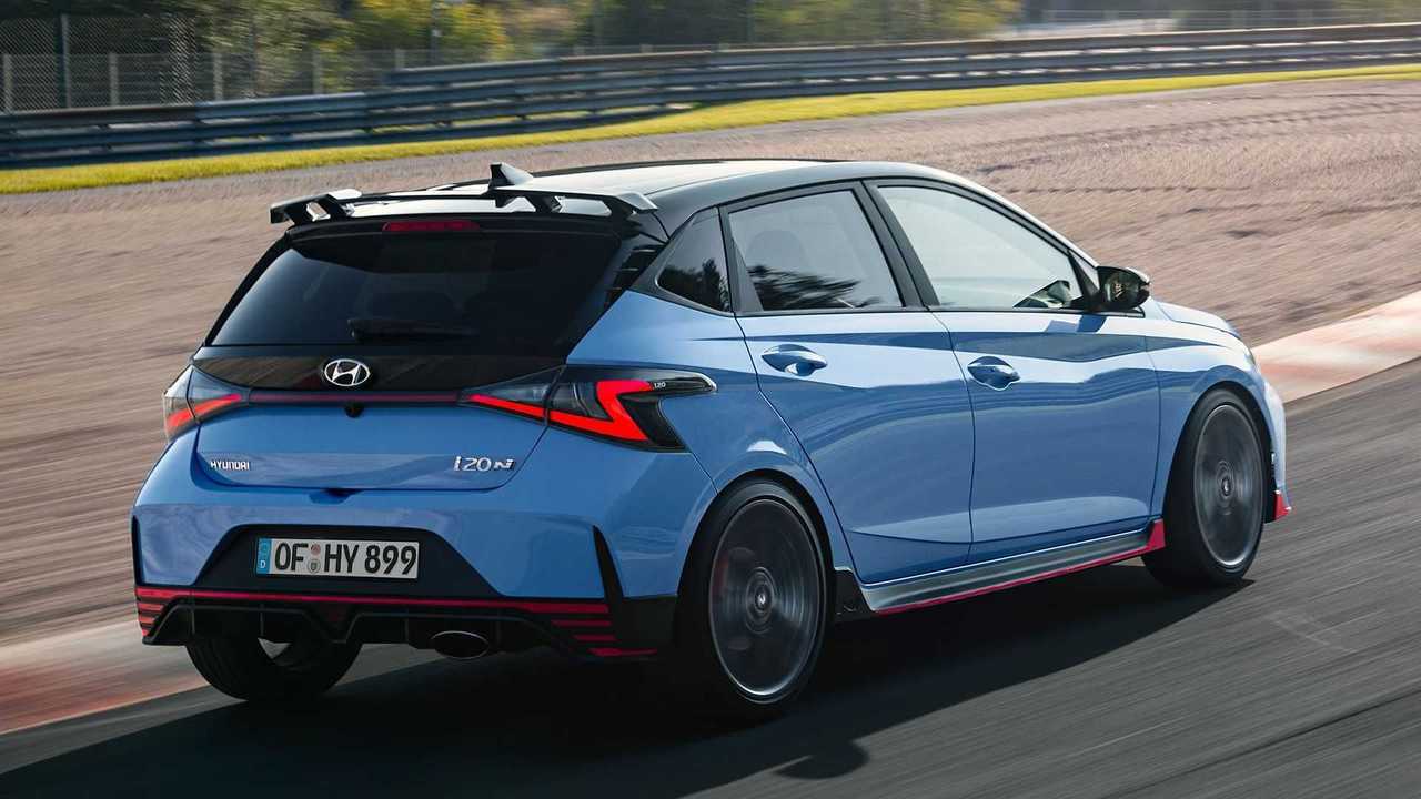 Hyundai i20 N 2021: Das Heck mit Dachspoiler