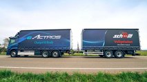 Mercedes eActros mit Anhänger