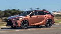 Parte anteriore esterna della Lexus RX 500h F Sport Performance 2023