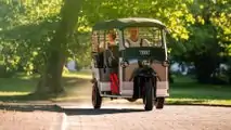 Conceito de tuk-tuk alimentado por baterias Audi de segunda mão