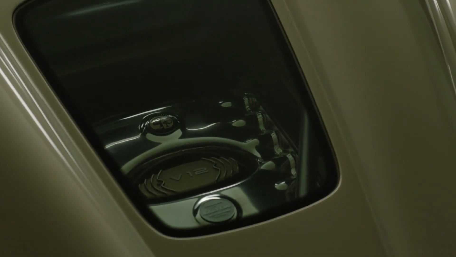 pagani-c10-teaser.jpg