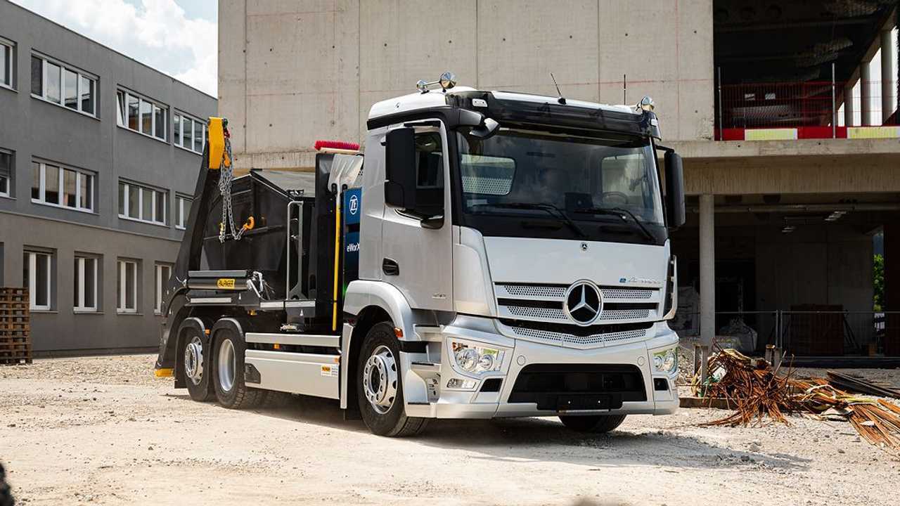 I camion Mercedes-Benz a IFAT 2022