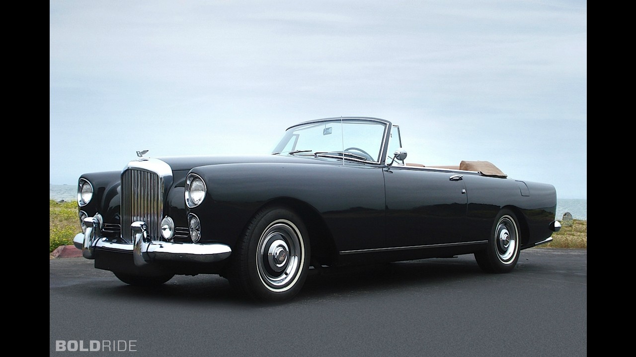 https://cdn.motor1.com/images/mgl/MmKrn/s3/bentley-s2-continental-mulliner-park-ward-convertible.jpg