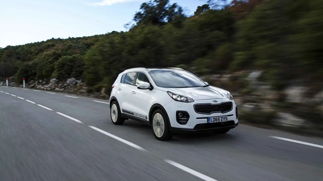 17 Kia Sportage Review 17 Kia Sportage Review