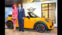 Willem Alexander und Maxima: BMW Welt (Mini)