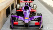 KVC - DS E-Tense dans Paris