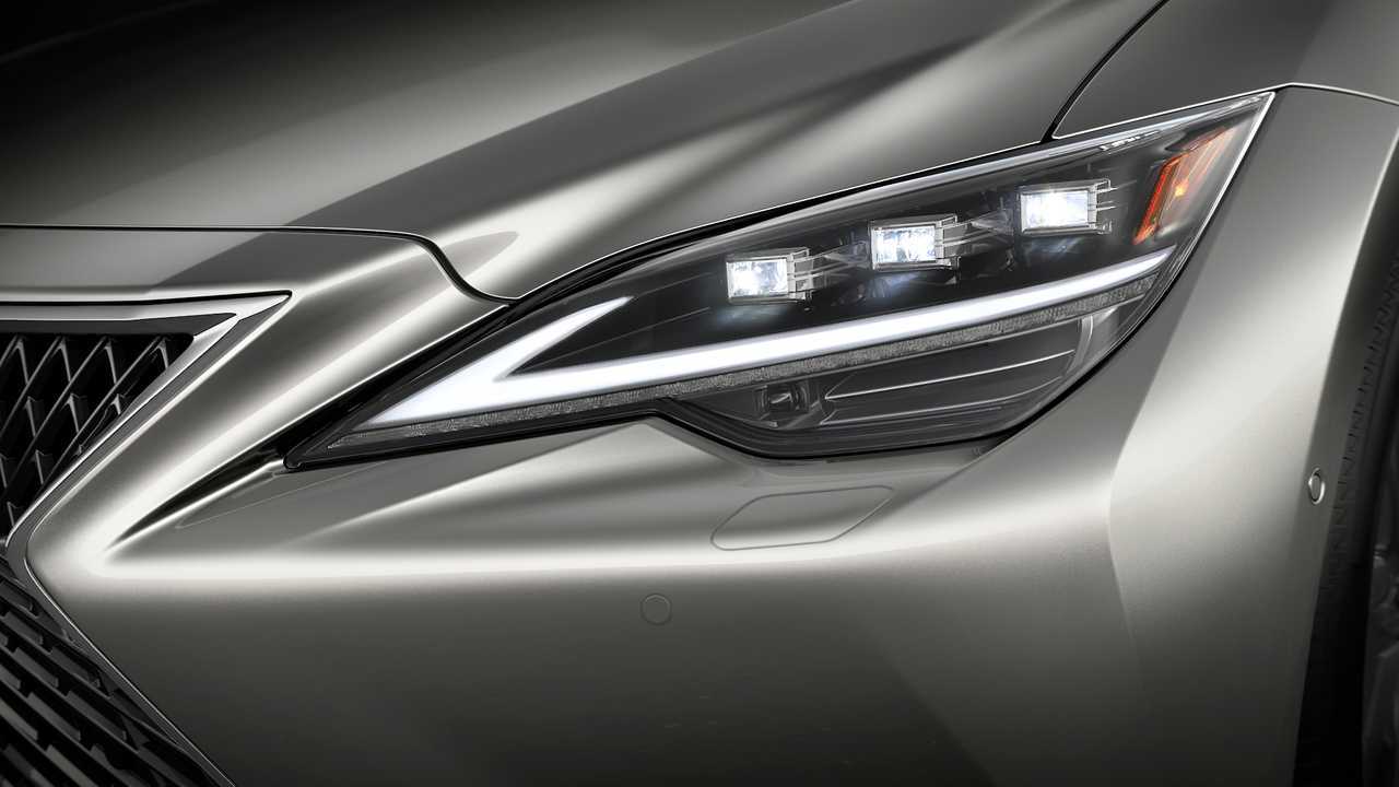 Обновленный Lexus LS (2020)
