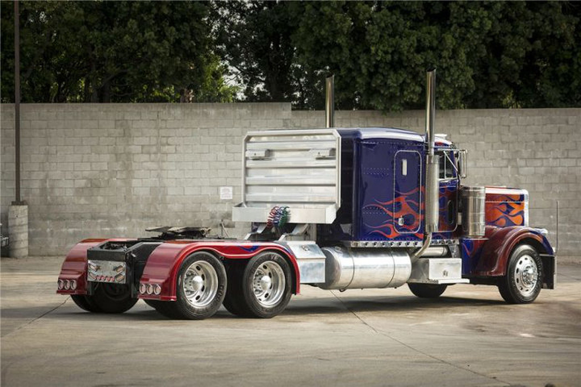 Optimus Prime and Bumblebee Vehicles from "Transformers" Headed to Auction