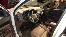 2017 Mitsubishi Outlander PHEV live in New York