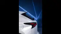 Lexus NX Hybrid dal vivo