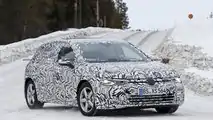 VW Golf 8 (2019) Erlkönig Wintertests