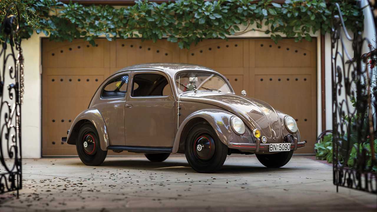 Volkswagen Maggiolino, 81 anni di storia per immagini
