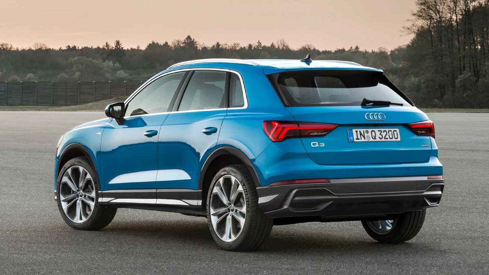Audi Q3 Sportback vs. Audi Q3 Fotos