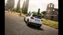 Peugeot 2008, la prova dell'Apple CarPlay