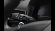 Hyundai Ioniq, pochi optional e tanto di serie