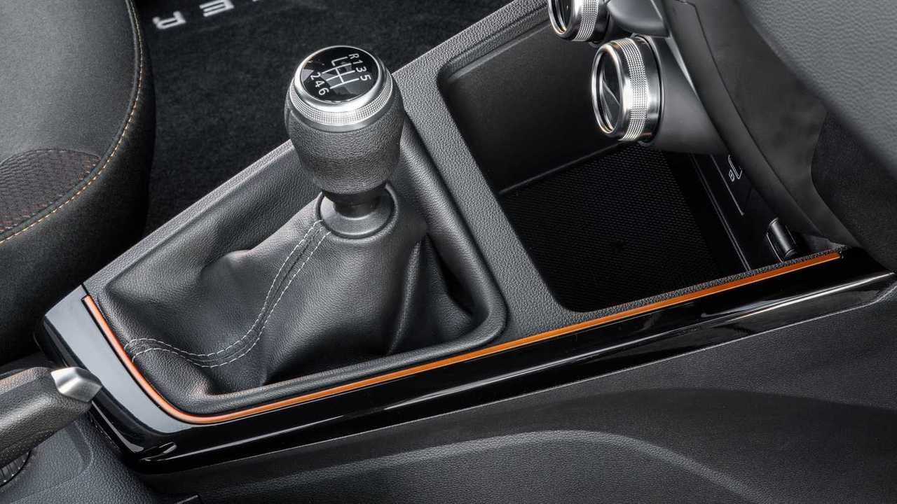 Рычаг механики Renault Duster
