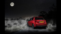 Halloween, Toyota Yaris a caccia di fantasmi