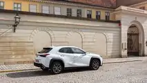 Lexus UX, essai routier (Suède)