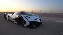 Devel seize à Dubaï
