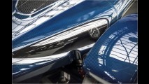 Supersportler mit Sichtcarbon