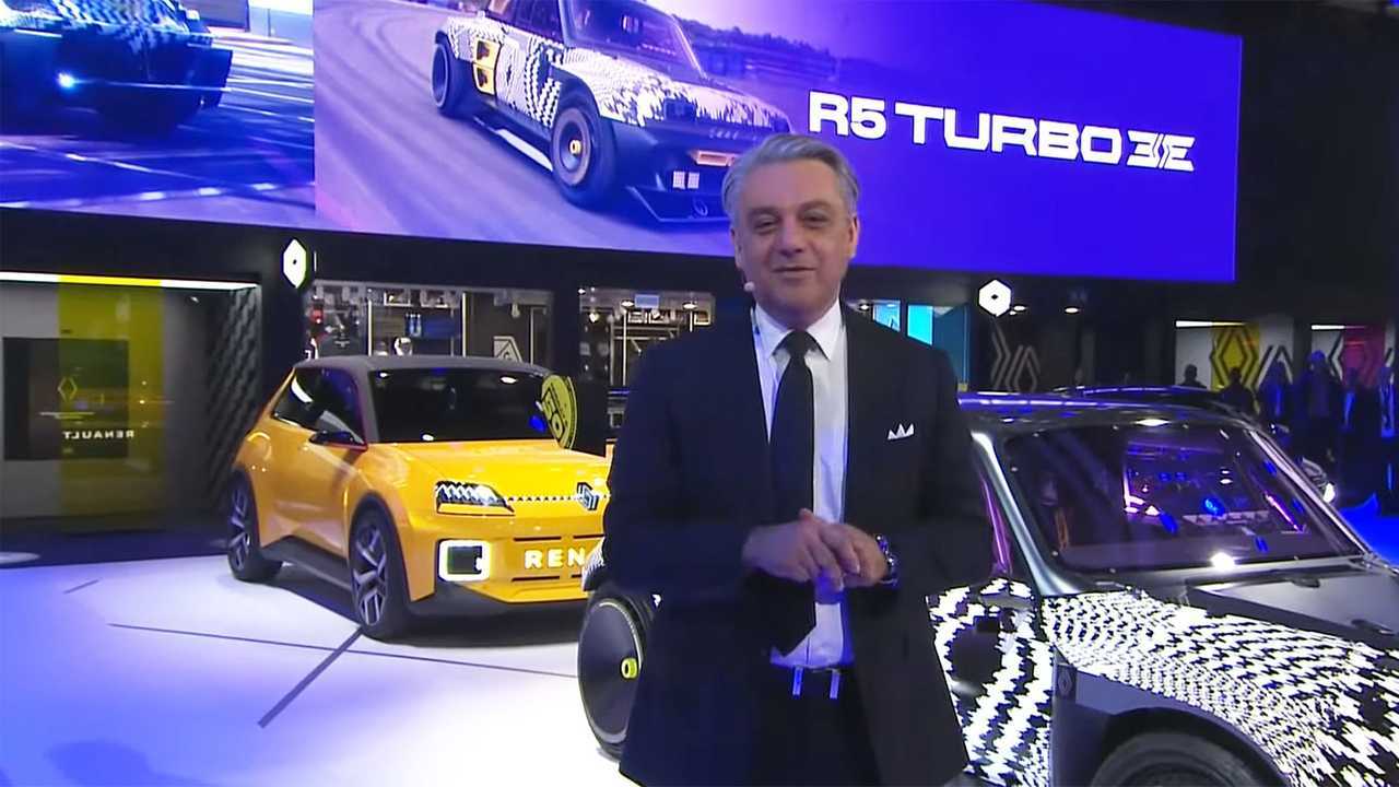 Luca de Meo al Salone di Parigi 2022