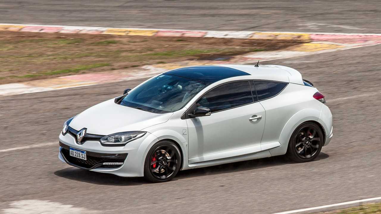 006826_Hernando Pollicelli_Megane RS