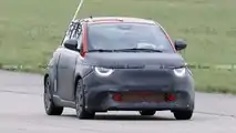 Fotos espía del Abarth 500 EV 2023