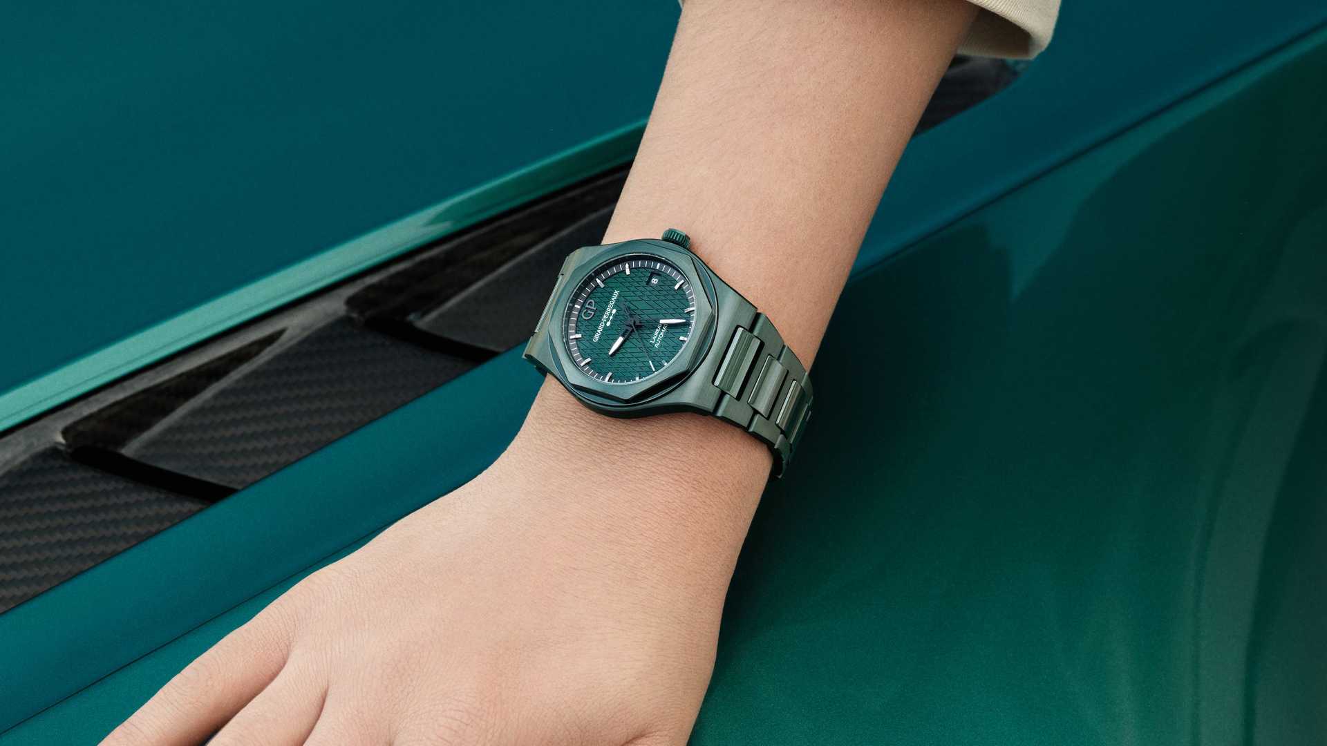 girard-perregaux-laureato-green-ceramic-aston-martin-edition.jpg