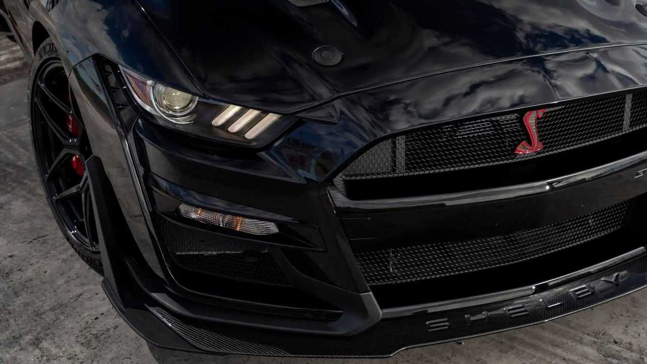 Shelby GT500 CODE RED