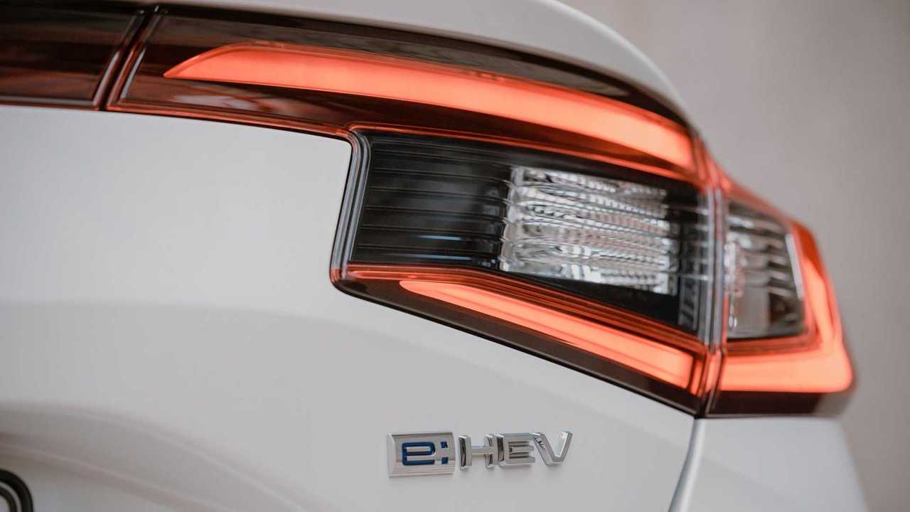 Honda Civic e:HEV (2022) nel test