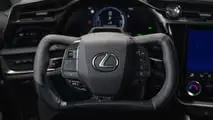 Lexus RZ F Sport (2025): il clacson di controllo steer-by-wire