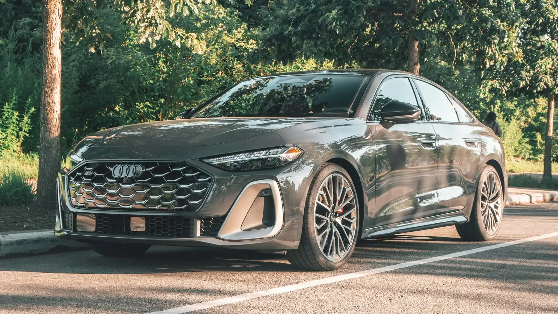 https://cdn.motor1.com/images/mgl/NGKpb2/s1/2025-audi-s5-review.webp
