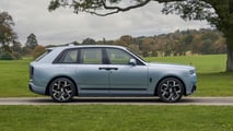 Badge Rolls-Royce Cullinan noir Daisy