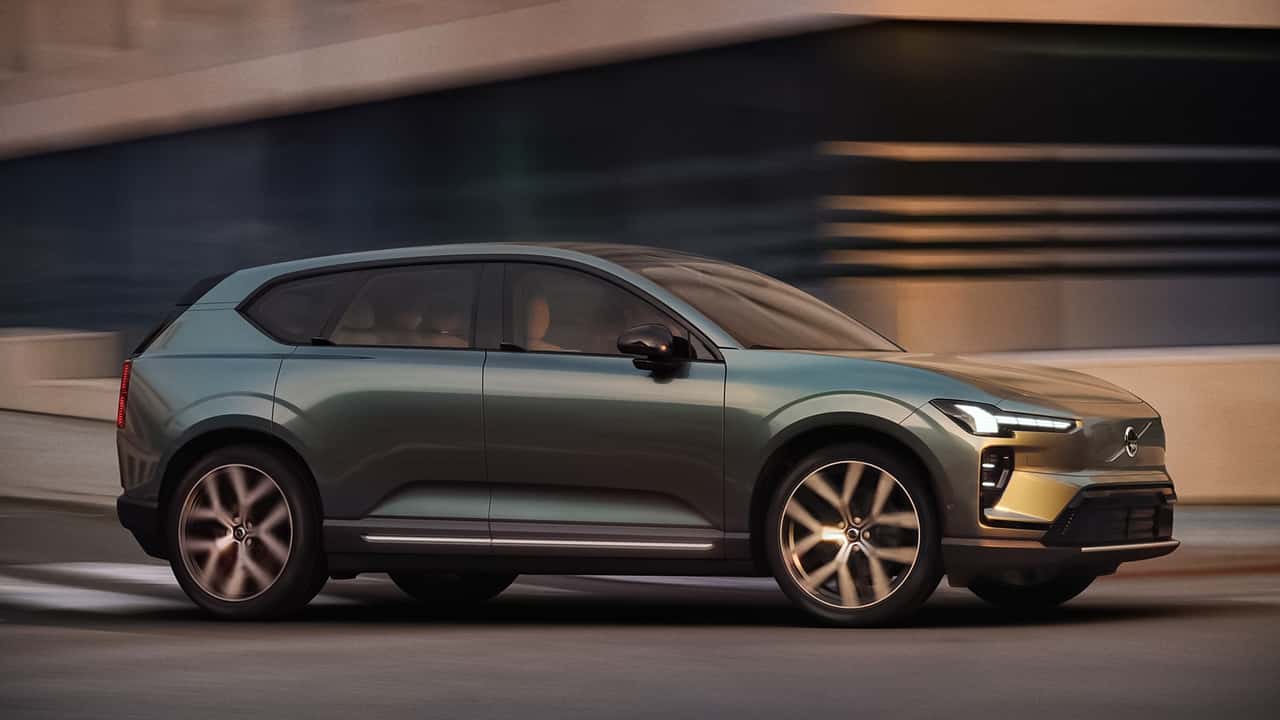 Volvo EX60 (2026)