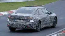 BMW i3 Limousine (2026) als Erlkönig vom November 2025