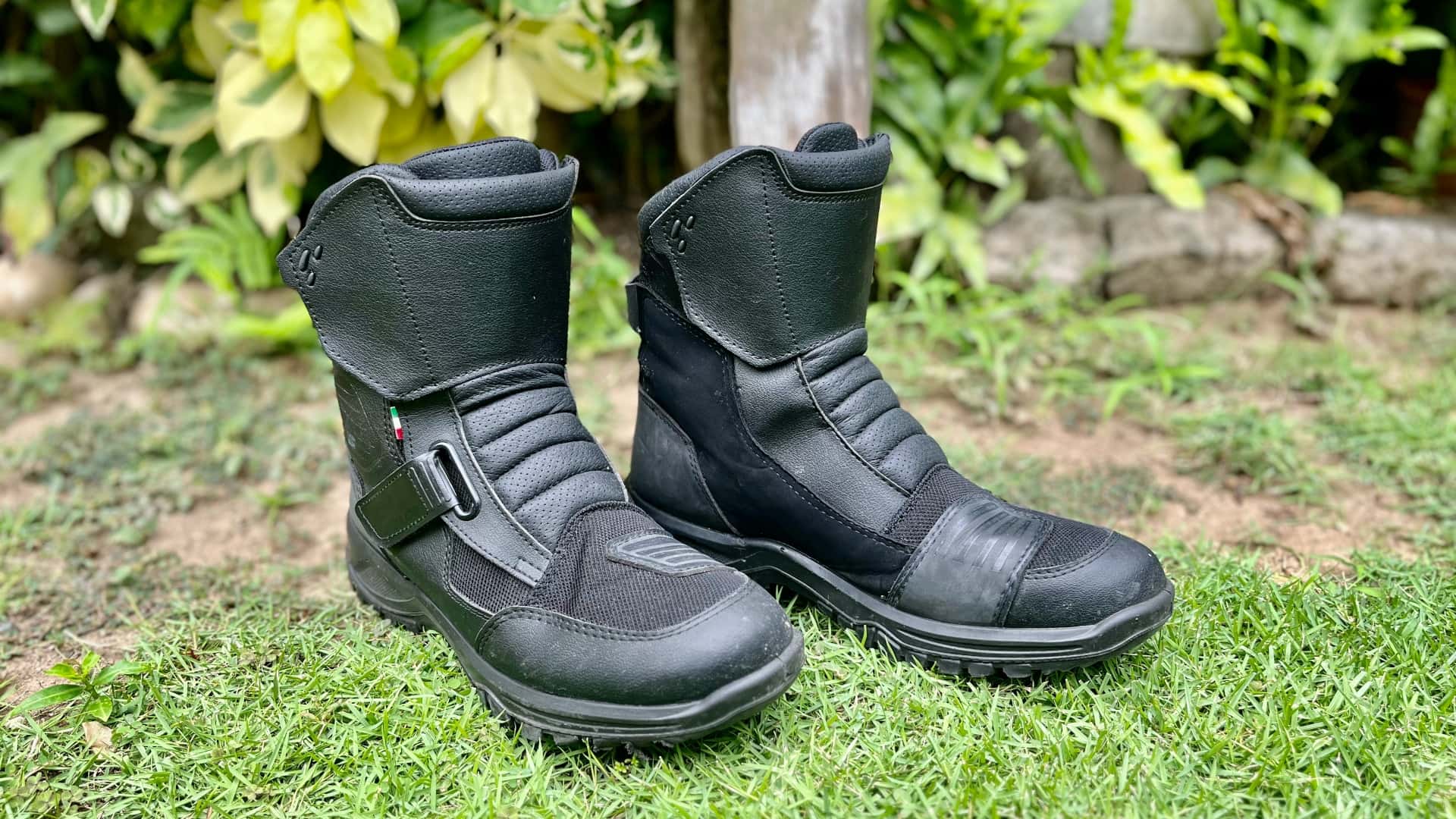 【美品(使用僅か)】バイクブーツ　FALCO LAND3 Gear Review: Falco Land 3 Touring Boots