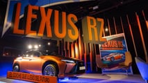 Lexus RZ cómic Salva Espín