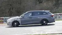Photos espion de la Cupra Leon Sportstourer 2024