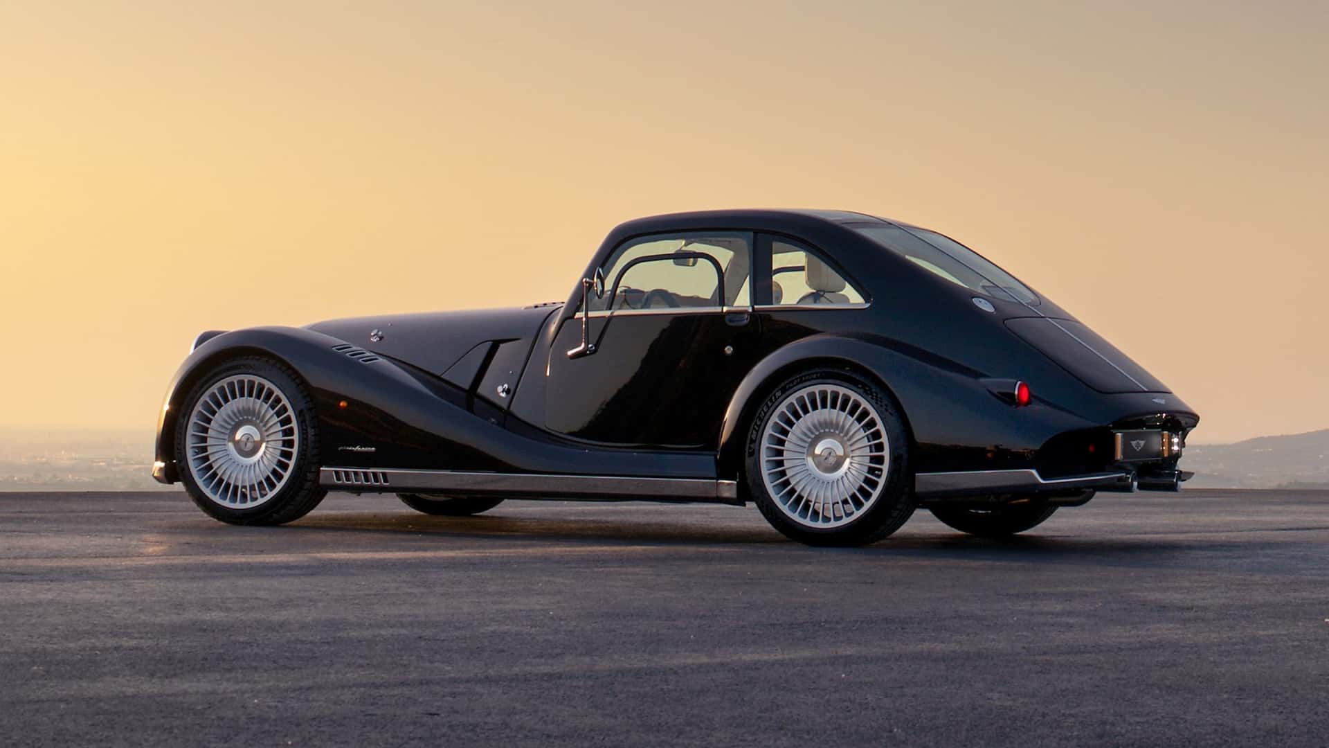 https://cdn.motor1.com/images/mgl/NGP4Vy/s1/2026-morgan-midsummer-coupe.jpg