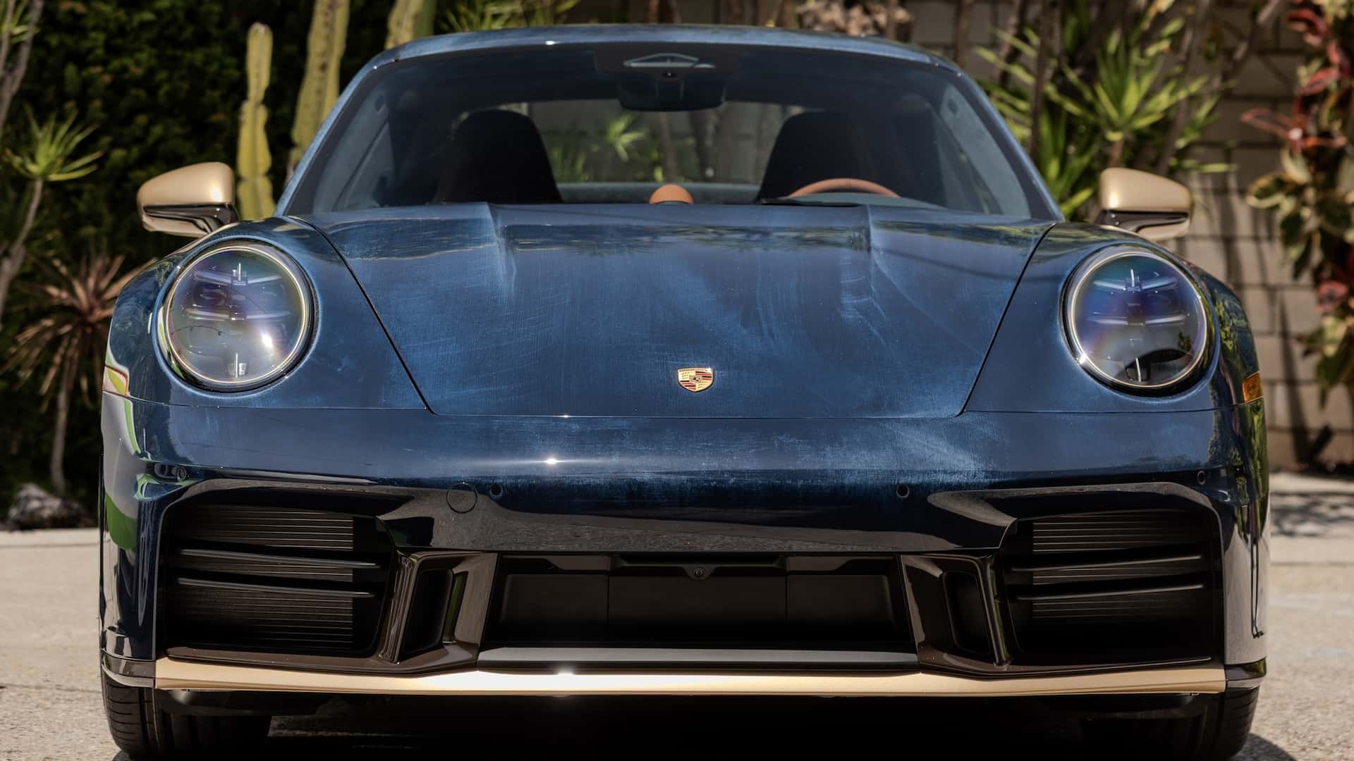 https://cdn.motor1.com/images/mgl/NGPEKM/s1/porsche-and-pixar-toy-story-collaboration.jpg