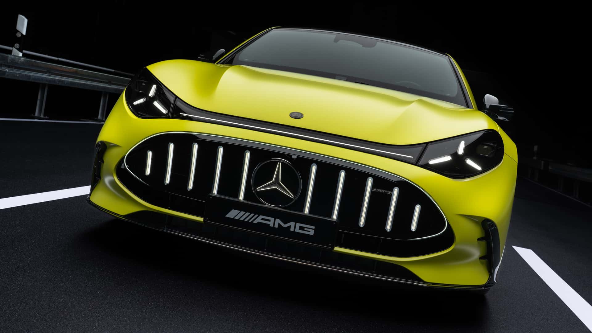 https://cdn.motor1.com/images/mgl/NGPNbM/s1/mercedes-amg-gt-4-door.jpg